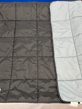 Converse Black Quilted Puffer Throw Blanket 50x60 — Limited Corporate Promo